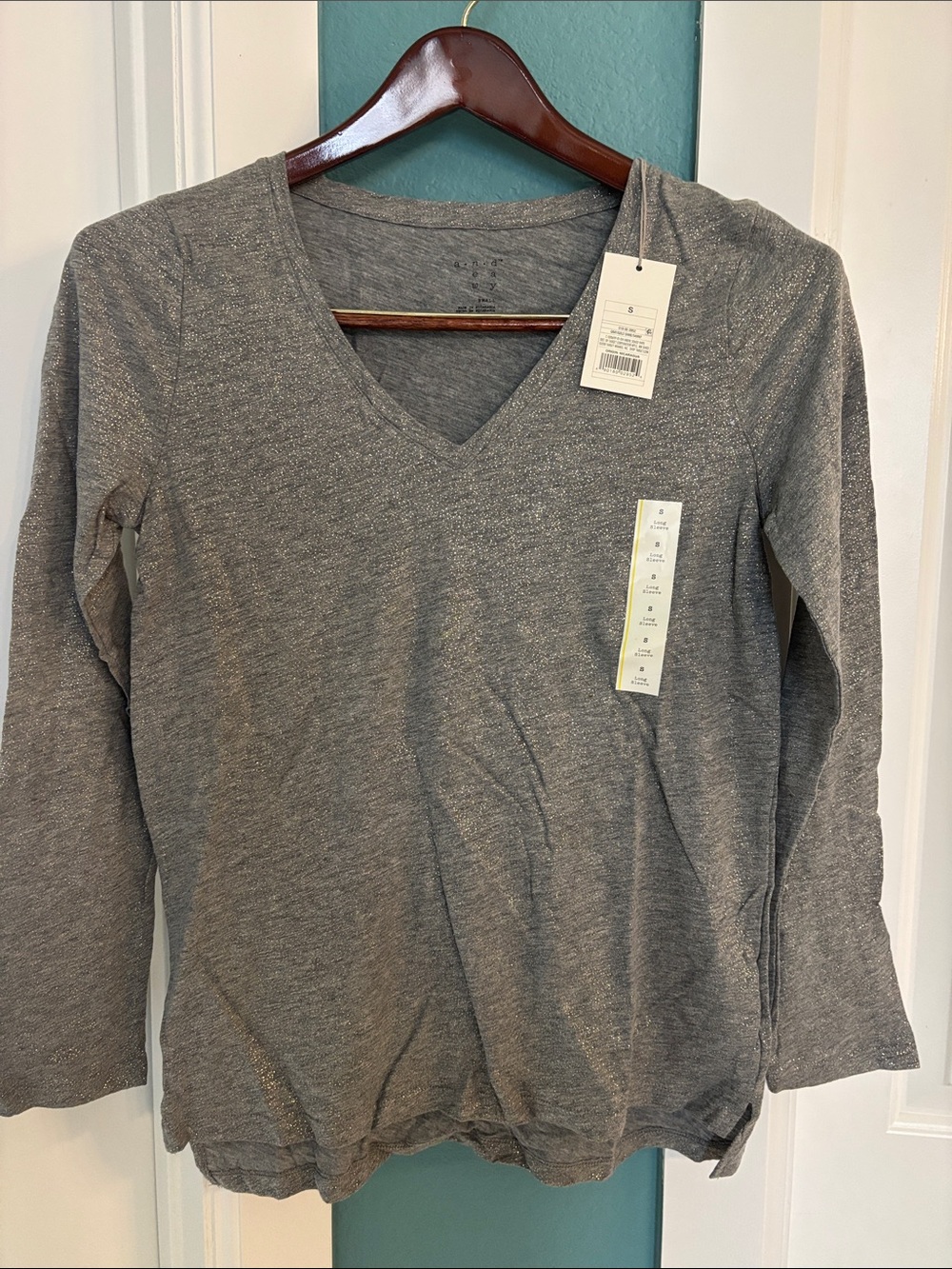 a new day Gray V-Neck Long Sleeve Tee